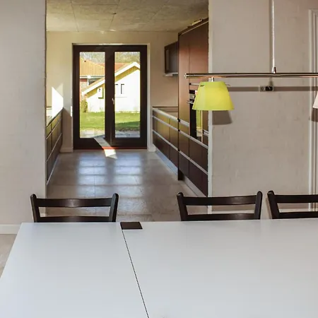 Amazing In With Kitchen